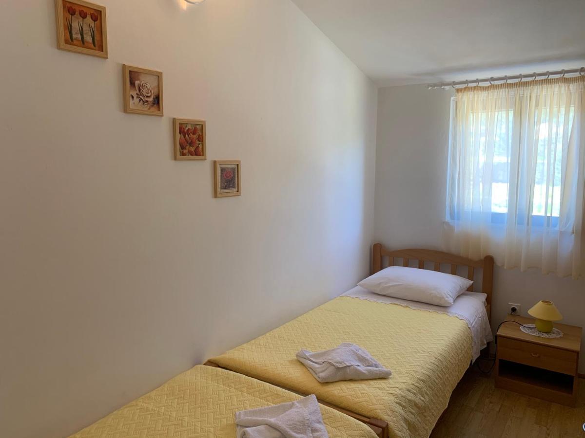 Apartments Ema Сали Экстерьер фото