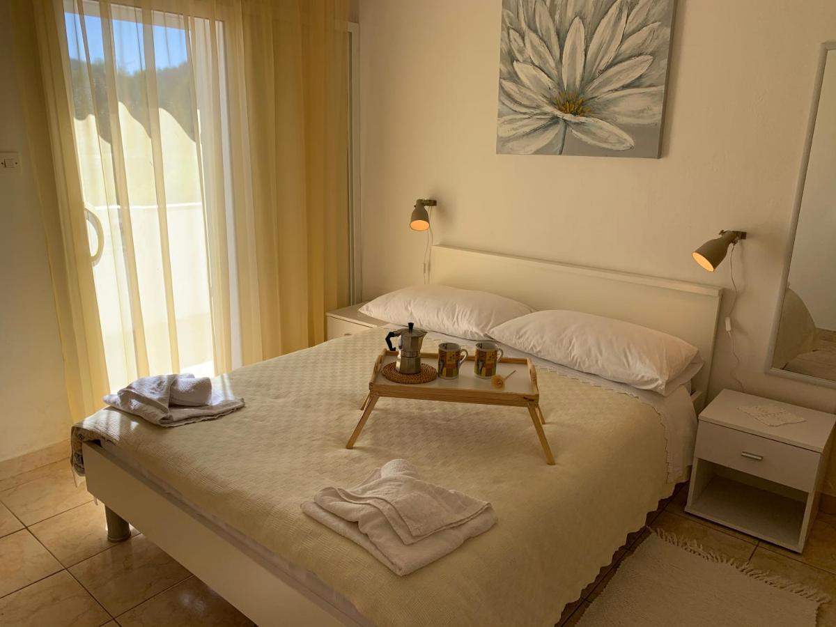 Apartments Ema Сали Экстерьер фото