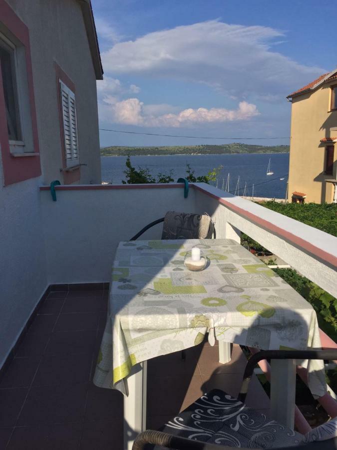 Apartments Ema Сали Экстерьер фото