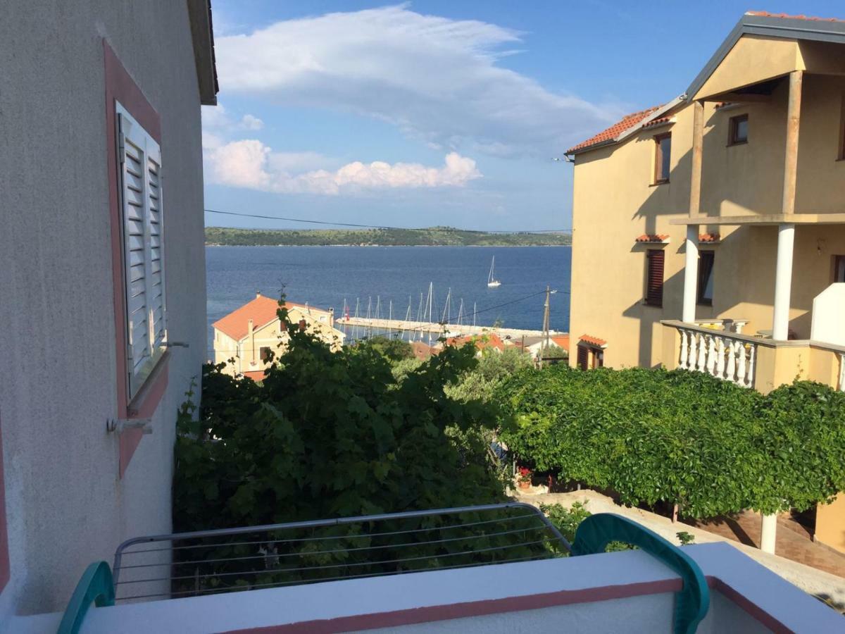 Apartments Ema Сали Экстерьер фото