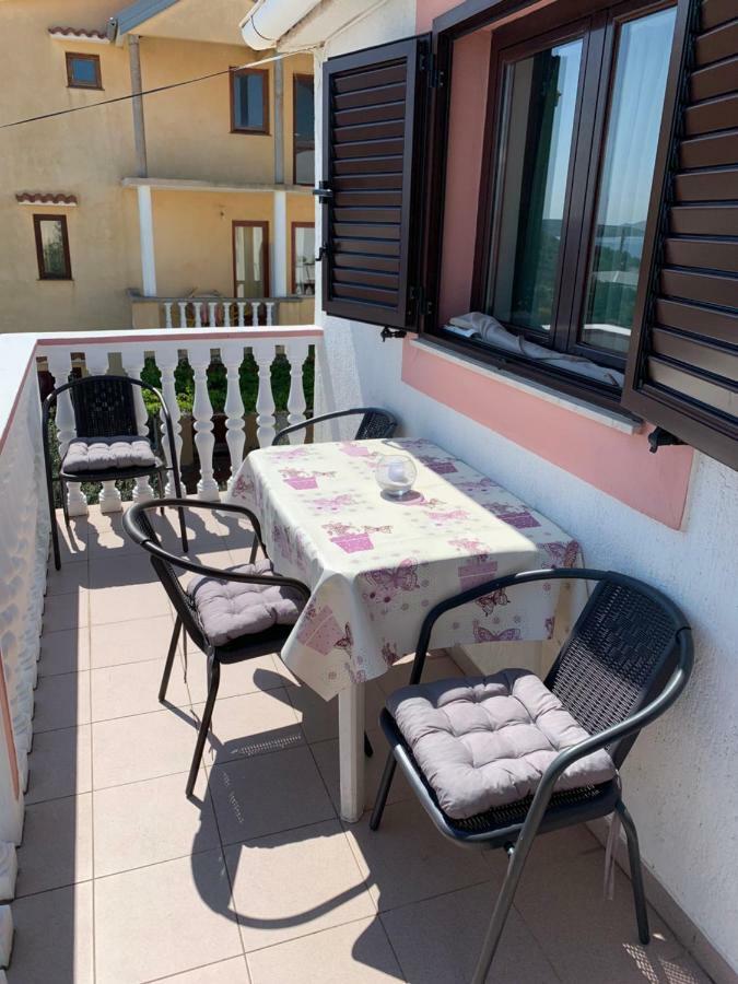 Apartments Ema Сали Экстерьер фото